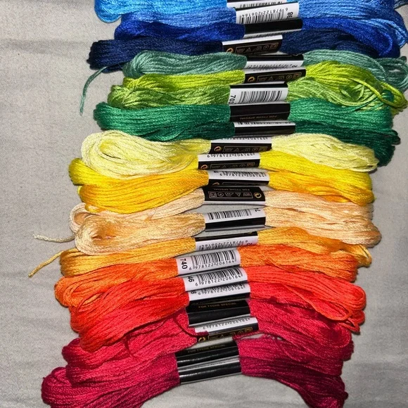 Multi-colored Assorted Craft Thread\Floss - Picture 2 of 3